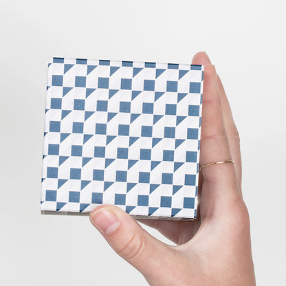 crisp_geometric_print_-_detail